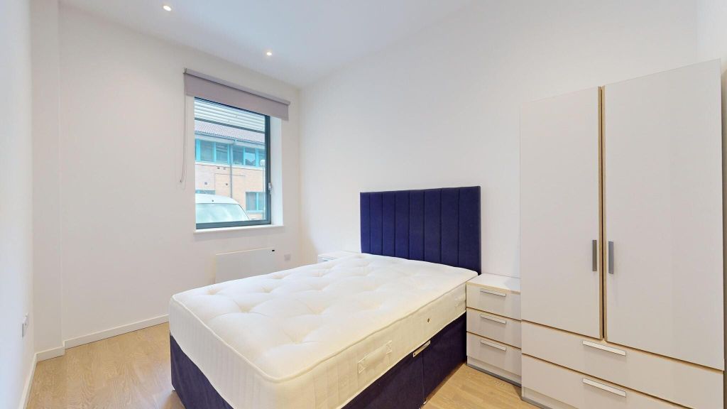 Property photo 3 of 14 Bedroom