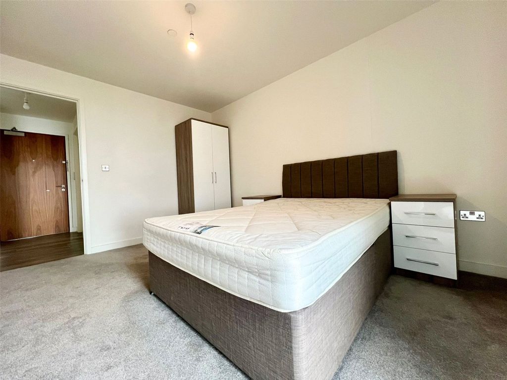 Property photo 3 of 6 Picture No. 02