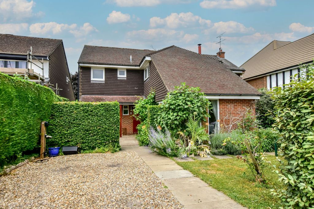 Property photo 1 of 32
