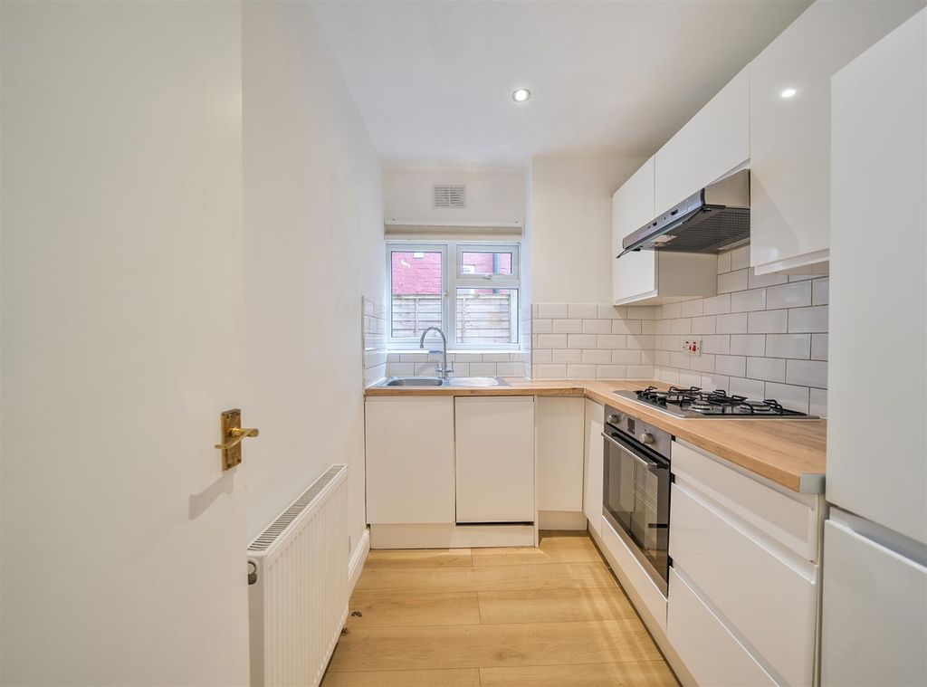 Property photo 3 of 10 19656063 (12).Jpg