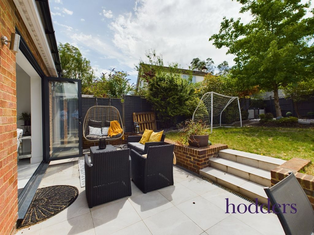 Property photo 3 of 30 Picture No. 27