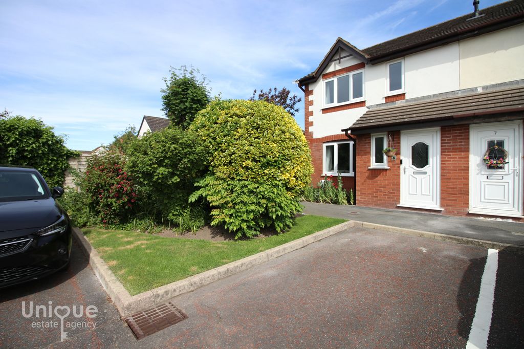 Property photo 1 of 25