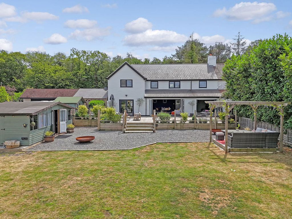 Property photo 2 of 44