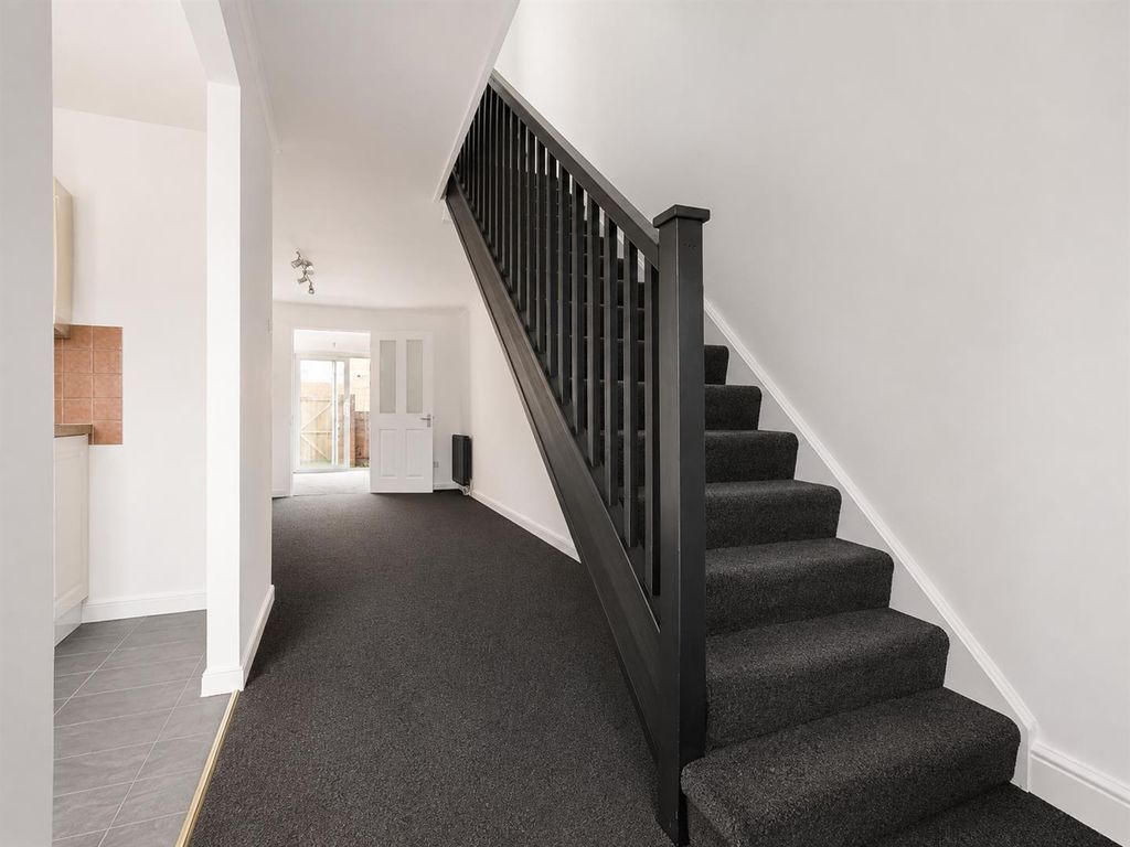 Property photo 2 of 11 5.Png