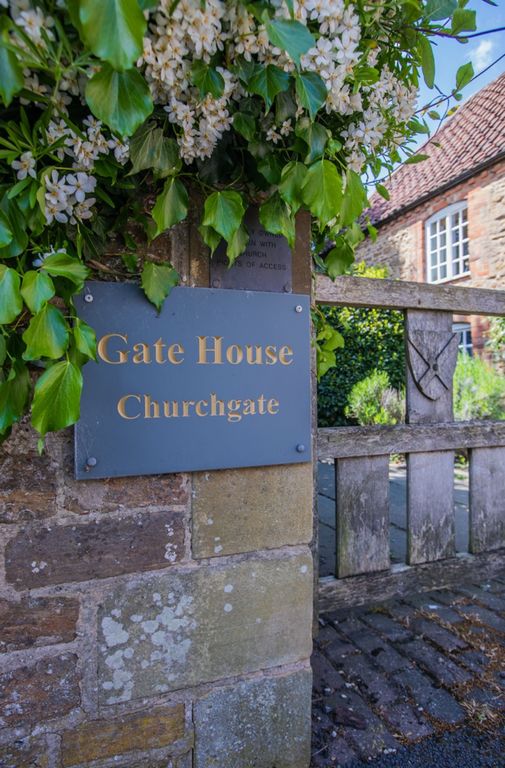 Property photo 1 of 22