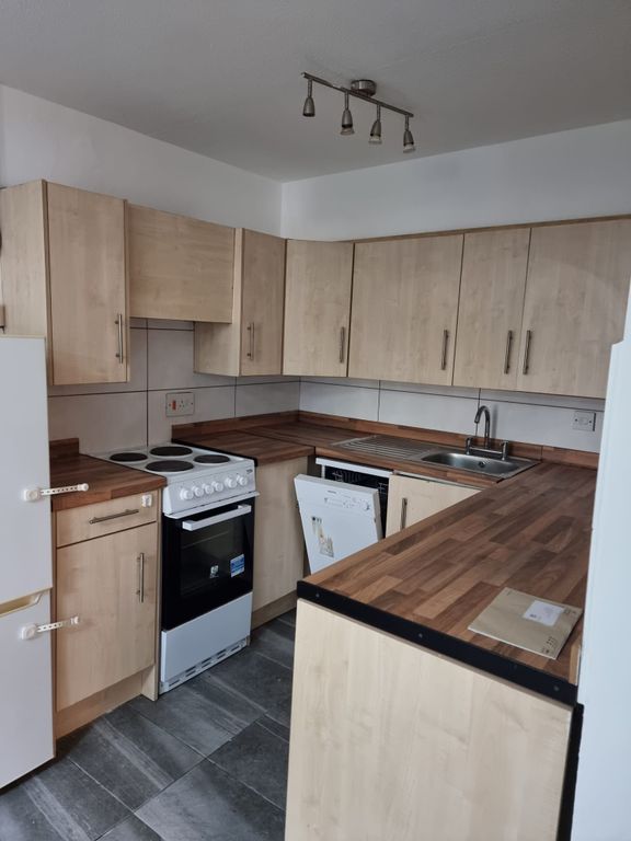 Property photo 1 of 5