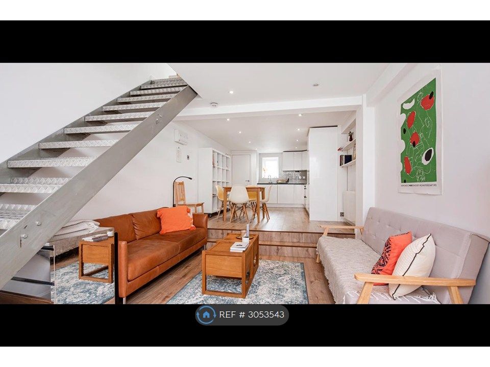 Property photo 1 of 10 Living/Dining Area