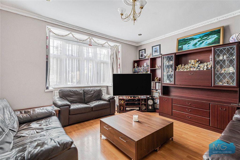 Property photo 2 of 29 Picture No. 28