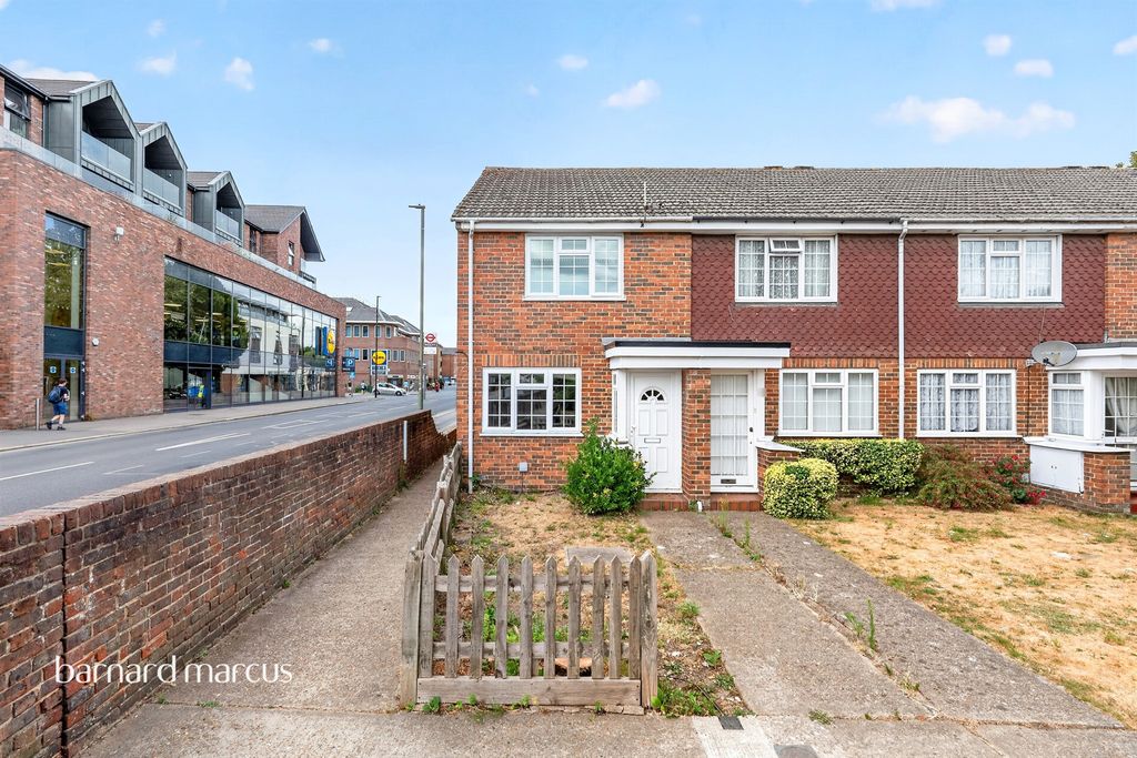 Property photo 1 of 12