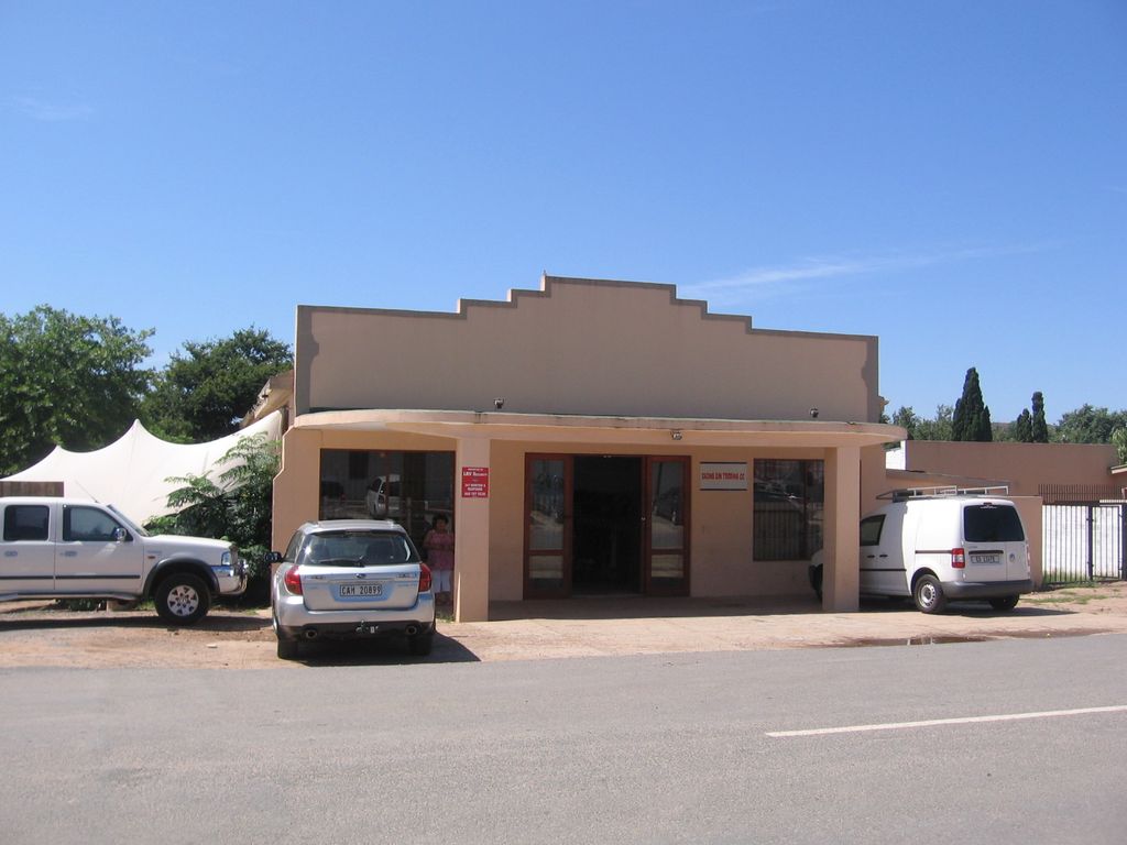Property photo 2 of 6