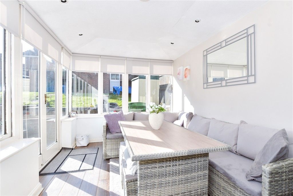 Property photo 1 of 12 Garden Room