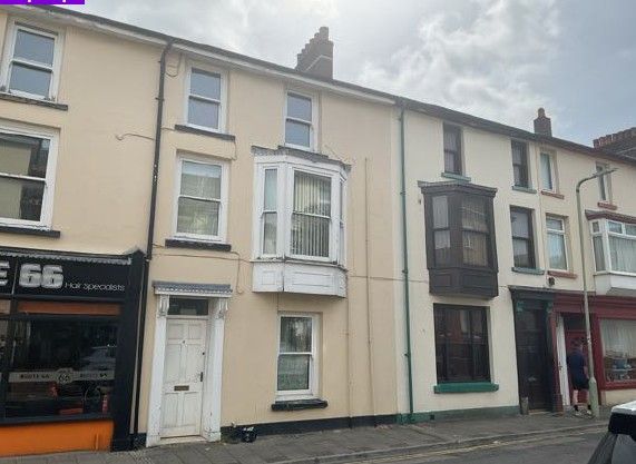 Property photo 1 of 2