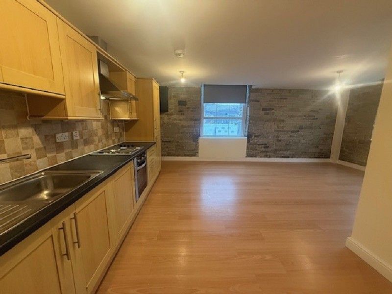 Property photo 2 of 11 Kitchen