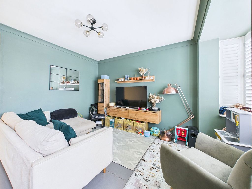 Property photo 3 of 15