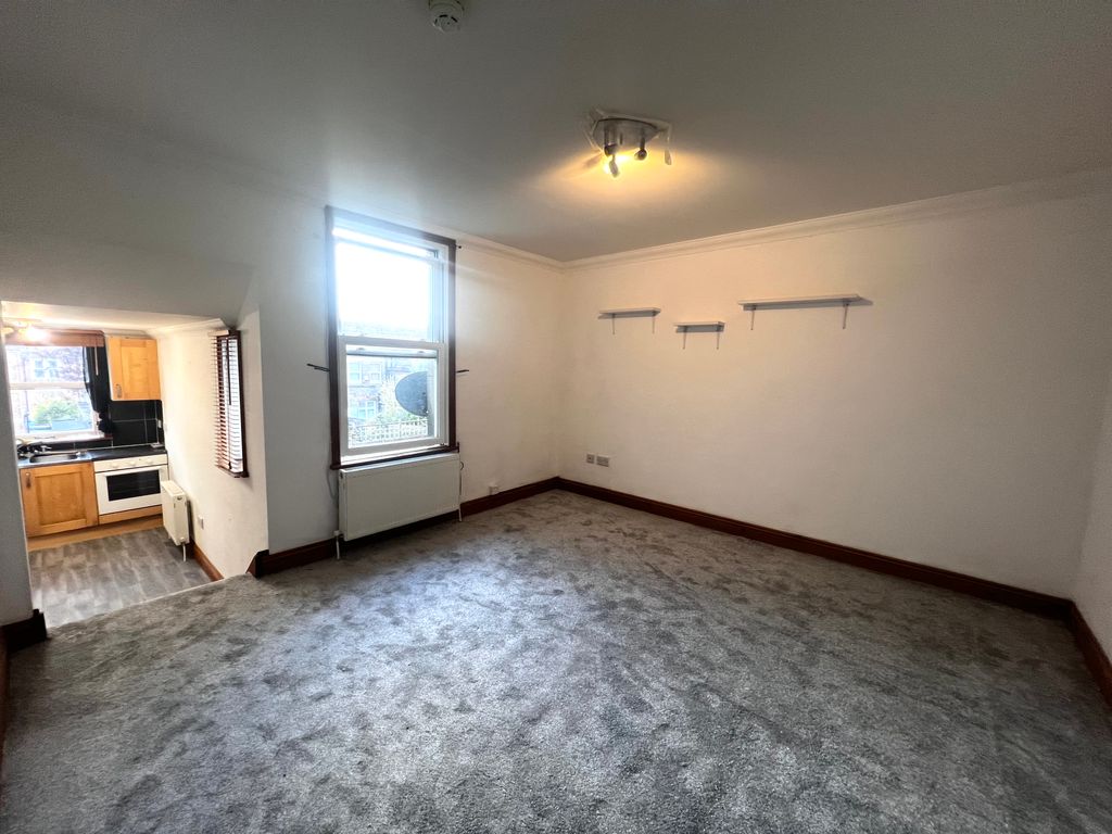 Property photo 3 of 5 Living Room