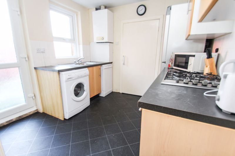 Property photo 2 of 11 Photo 5