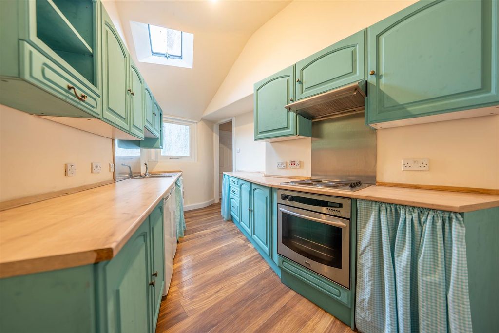 Property photo 2 of 12 Dsc09802-Hdr.Jpg