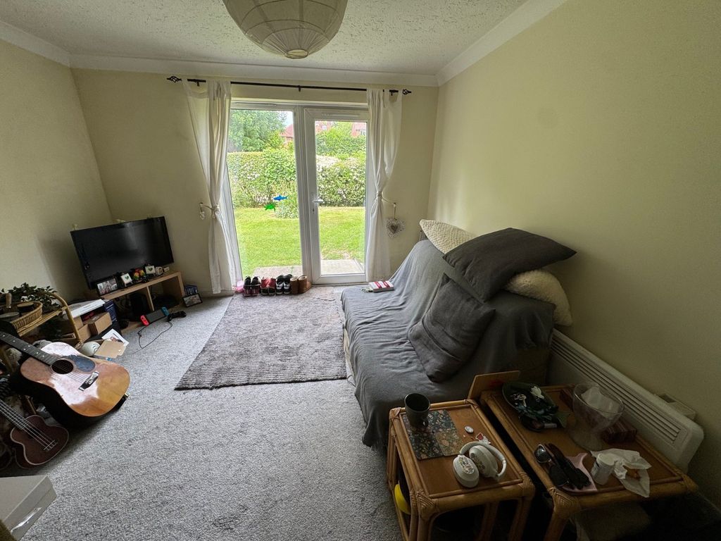 Property photo 3 of 8 Picture No. 05