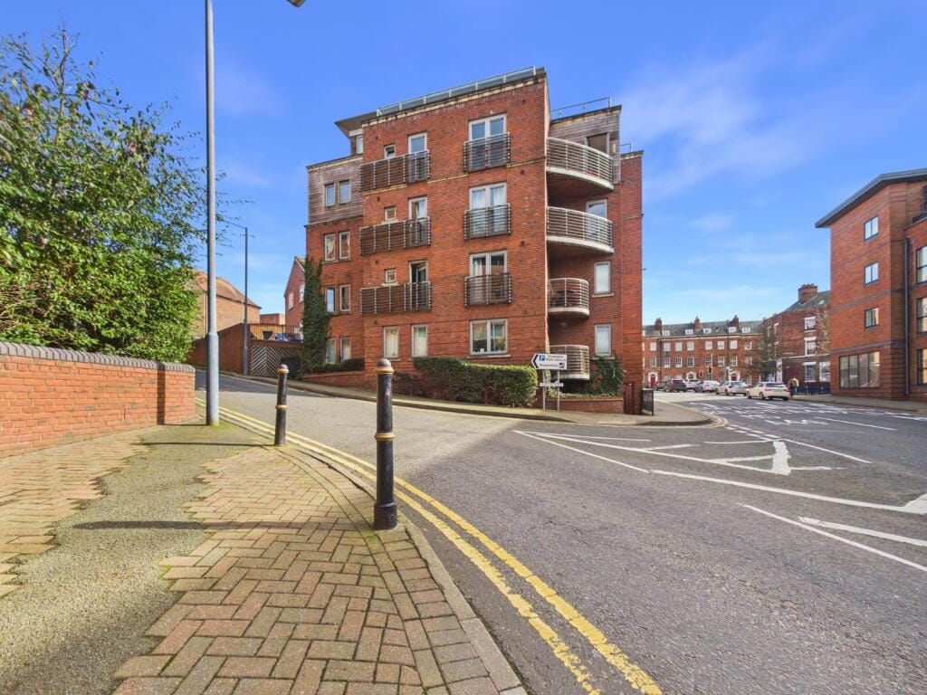 Property photo 1 of 10