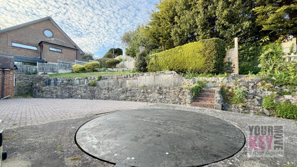 Property photo 3 of 29