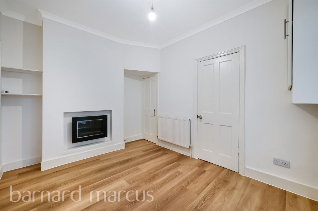 Property photo 3 of 8 Image