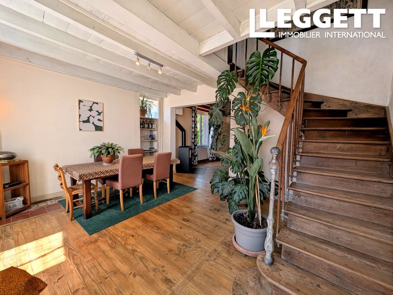 Property photo 3 of 10