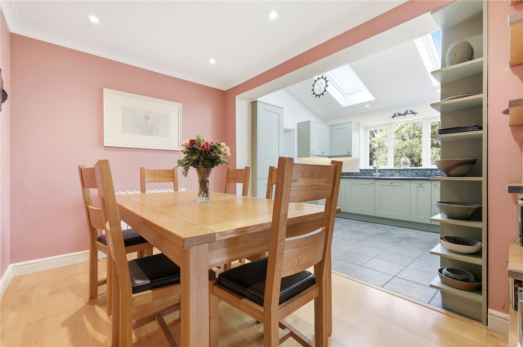 Property photo 3 of 27 Picture No. 05
