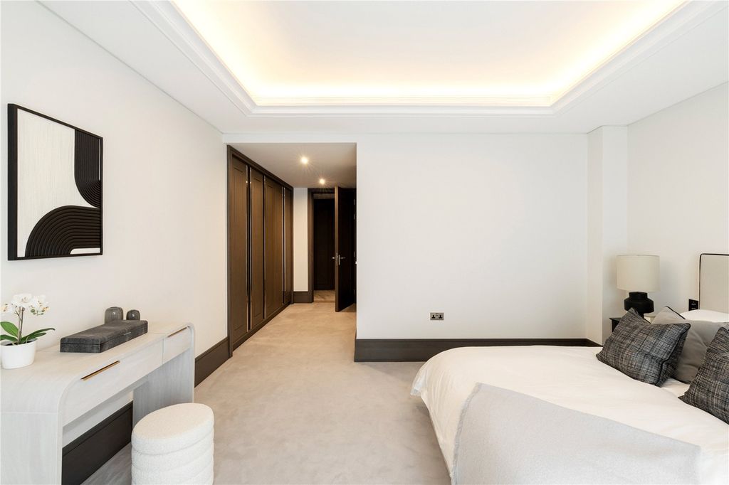 Additional image 12 of 3 bed flat for saleAshburton Place, London W1J