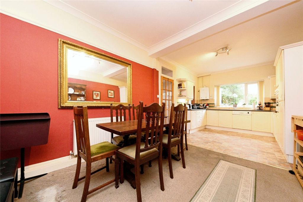 Property photo 3 of 17 Picture No. 04