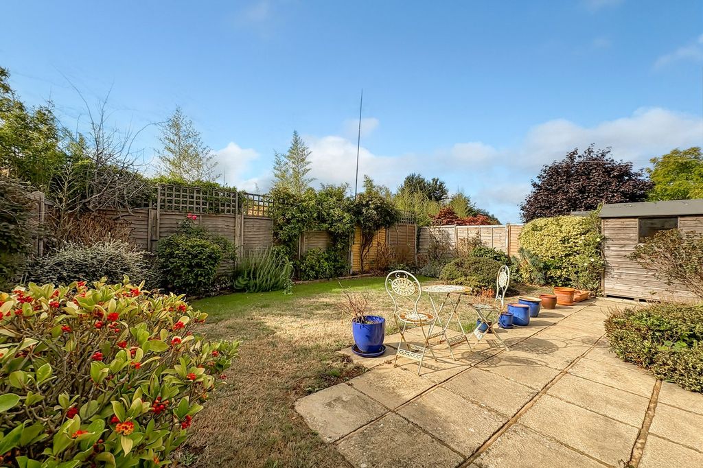 Property photo 2 of 28 Picture No. 20