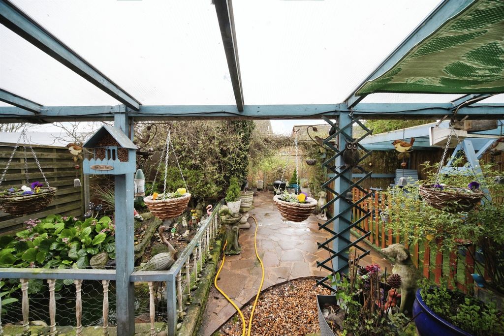 Property photo 2 of 15