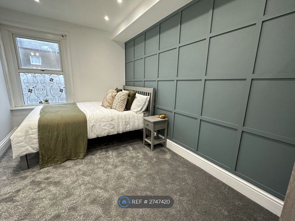 Property photo 1 of 10 Room 4