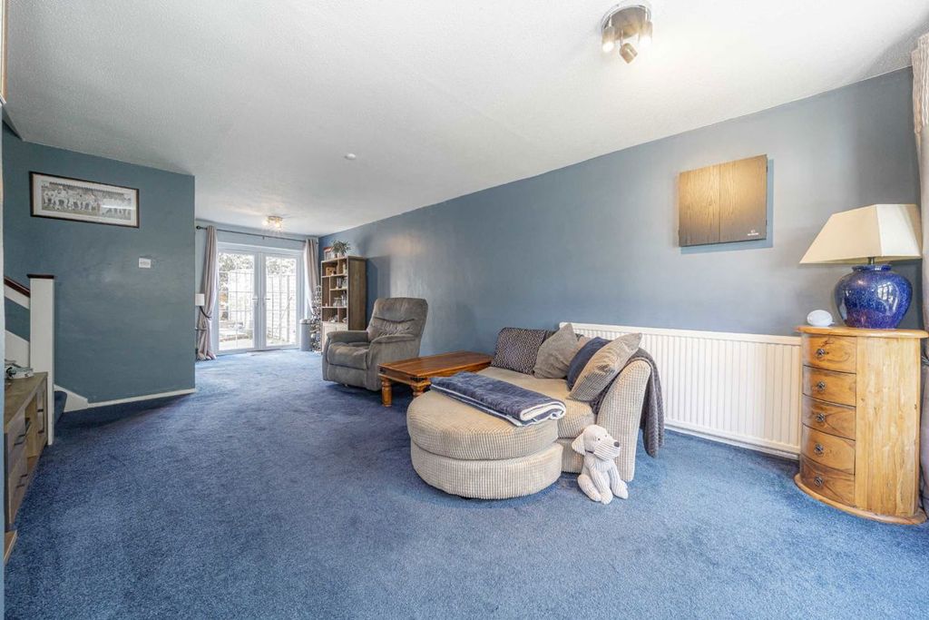 Property photo 3 of 7