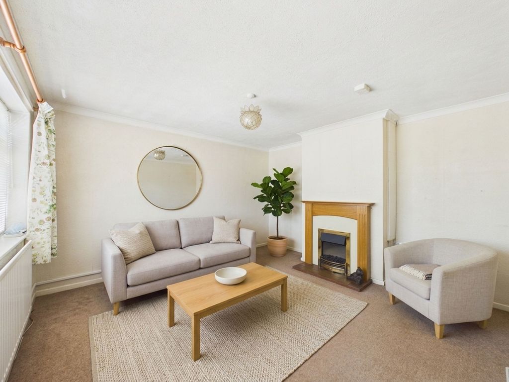 Property photo 2 of 15 Lounge (Virtually Furnished)