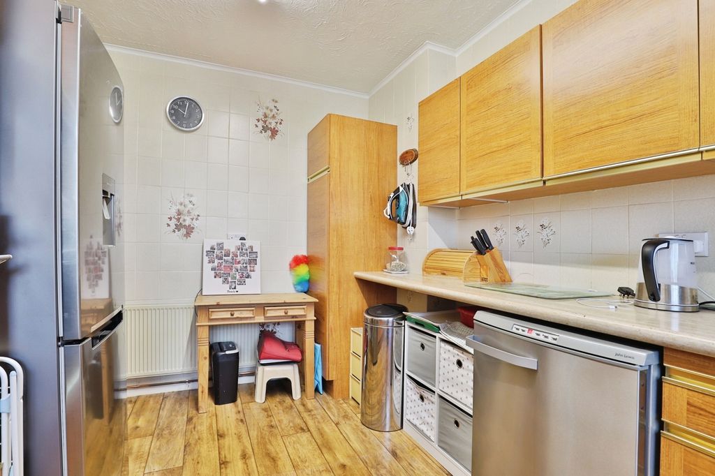 Property photo 3 of 15 Photo