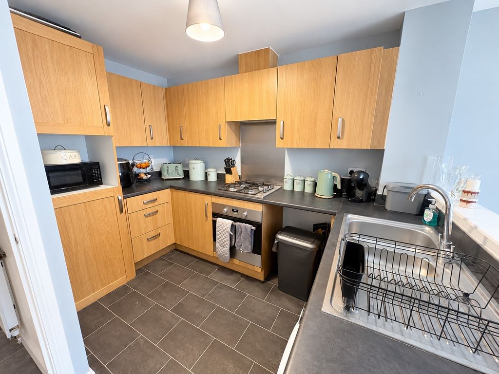 Property photo 2 of 13