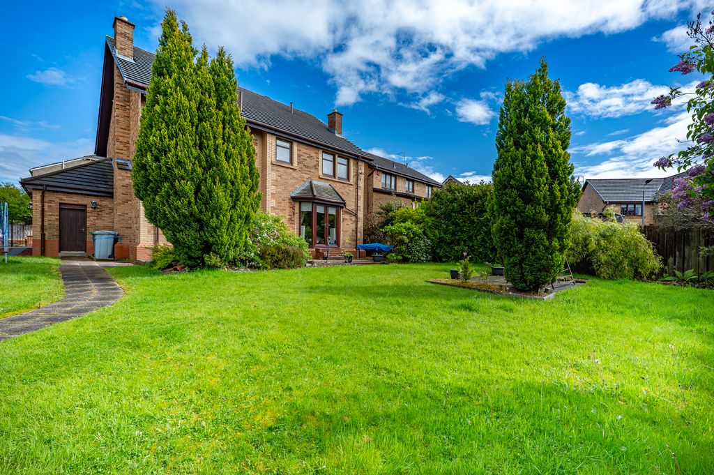 Property photo 2 of 61
