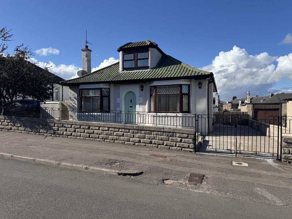 Property photo 2 of 56