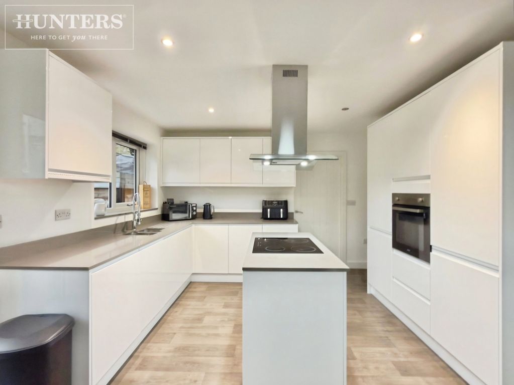 Property photo 3 of 19 Pbox-Img.Jpg