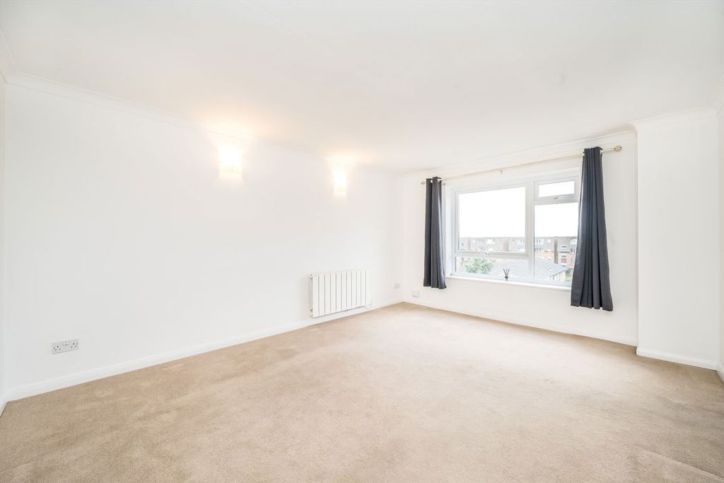 Property photo 3 of 5