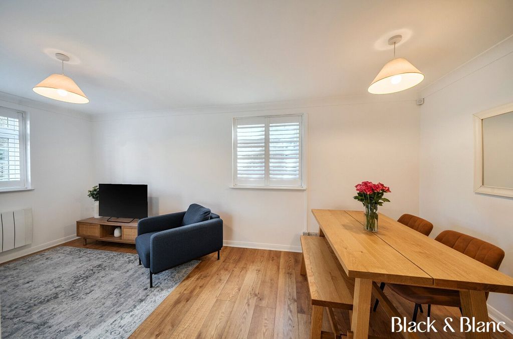 Property photo 3 of 13 Living Room