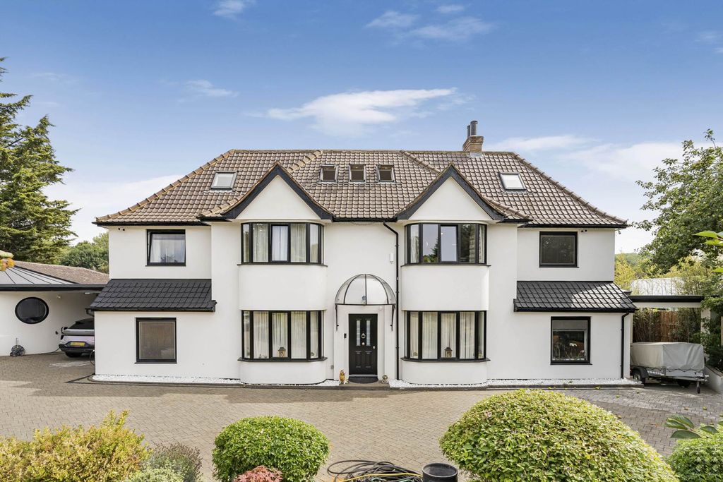 Property photo 1 of 54