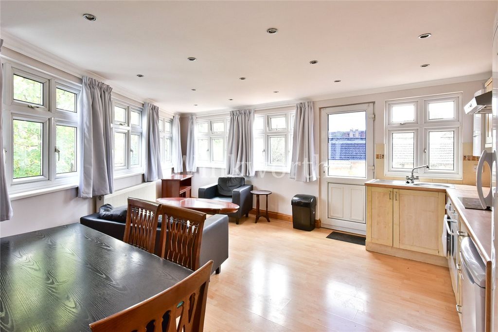 Property photo 3 of 13 Picture No. 09