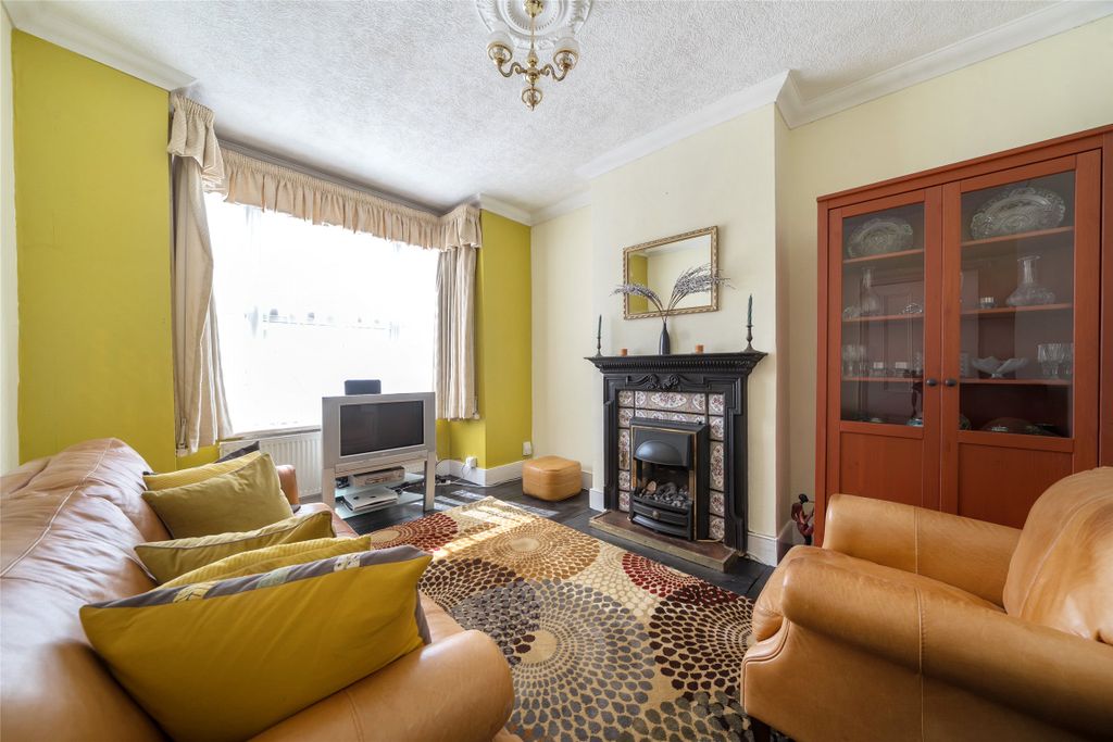 Property photo 2 of 12 Picture No. 05