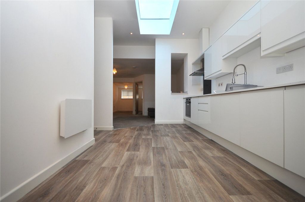 Property photo 2 of 5 Picture No. 01