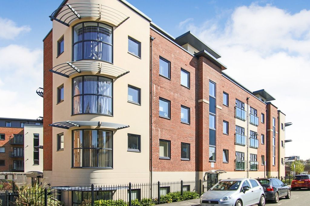 Property photo 1 of 10