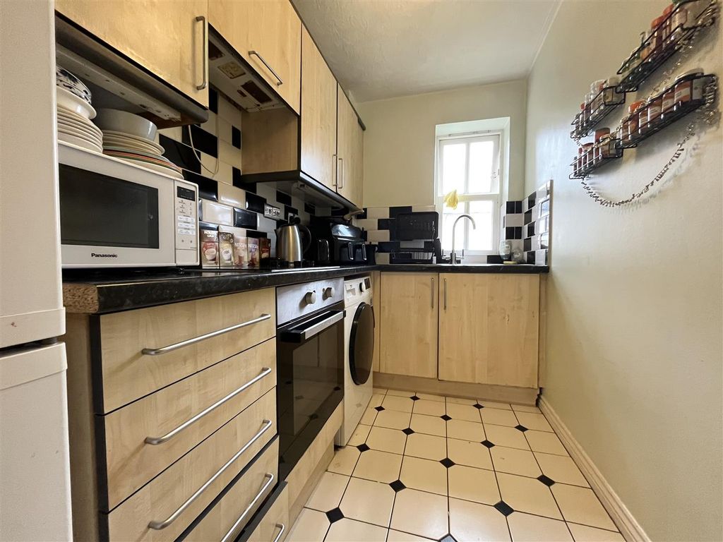 Property photo 2 of 9 Img_4323.Jpg