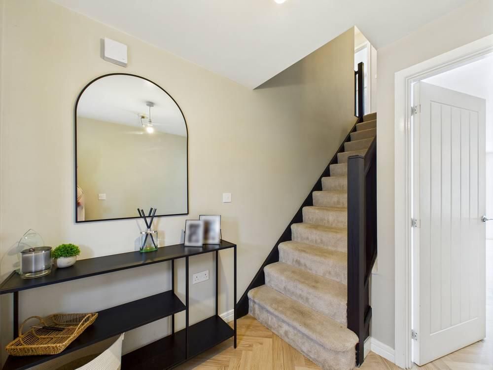 Property photo 2 of 31 Hallway