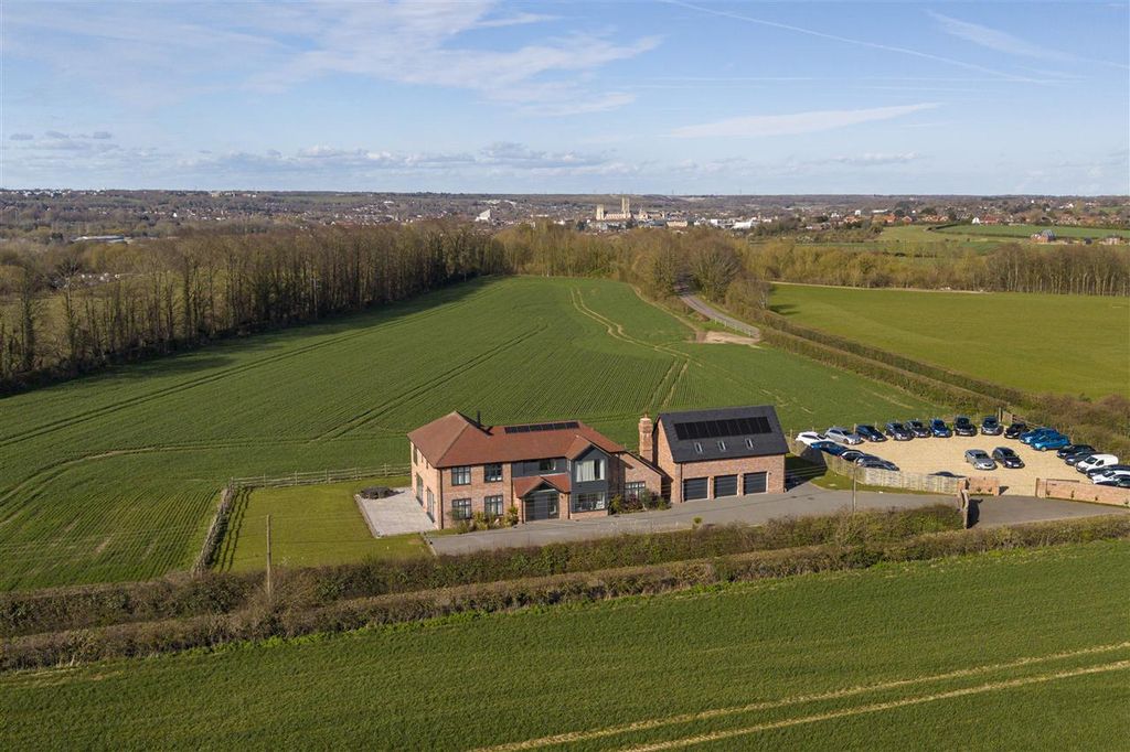 Additional image 28 of 6 bed detached house to rentFarnham House, Merton Lane, Canterbury CT4