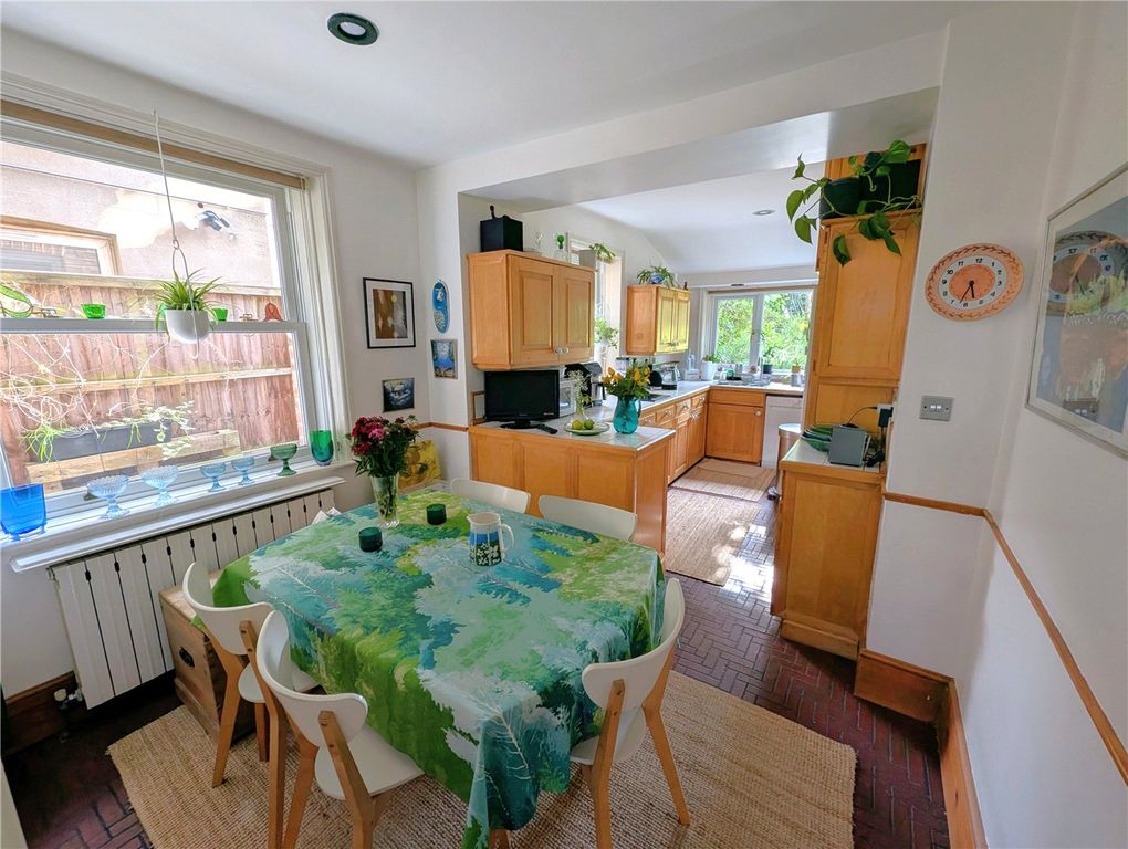 Property photo 2 of 16 Picture No. 44